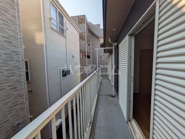 21/30 バルコニー