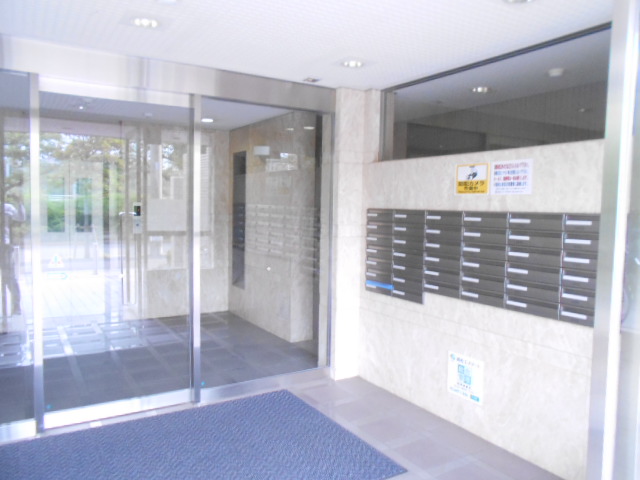 13/21 エントランス