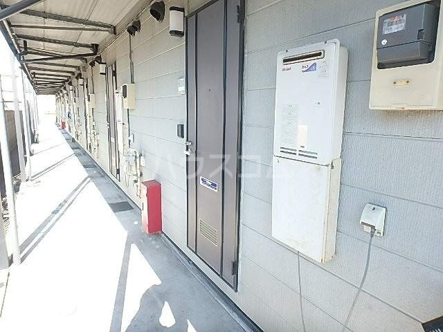 2/4 エントランス