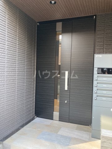 3/7 エントランス