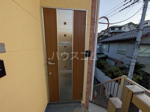 17/18 エントランス