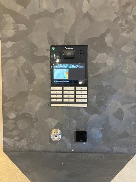 14/16 エントランス