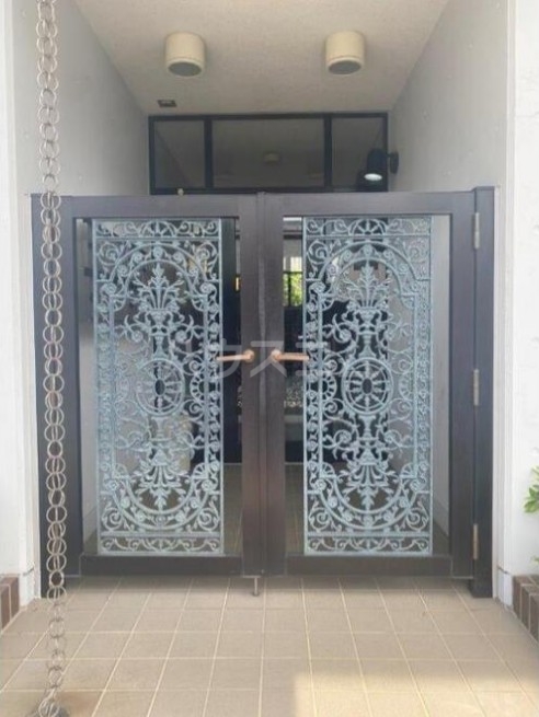 2/10 エントランス