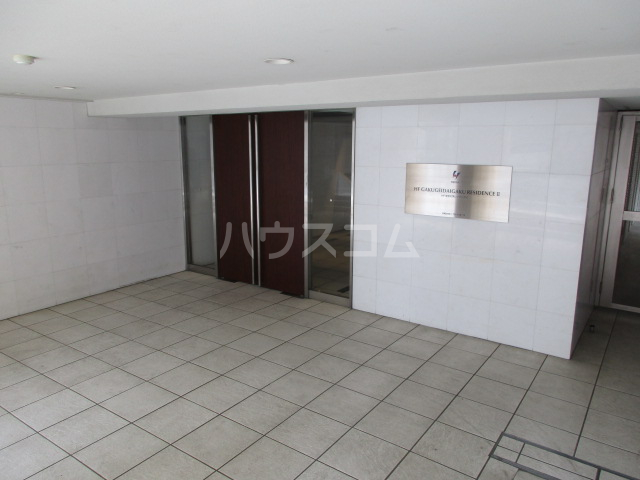 17/27 エントランス