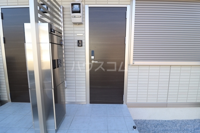 25/30 エントランス