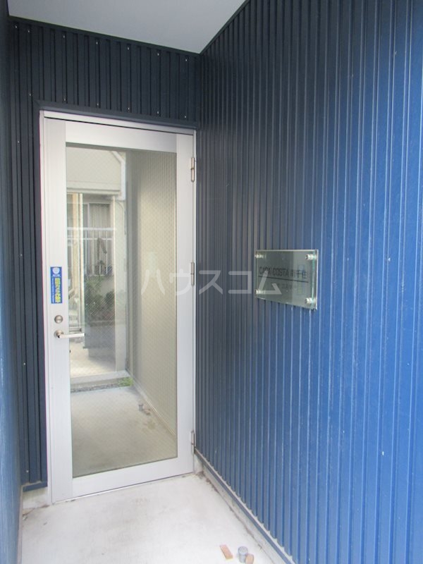 2/5 エントランス