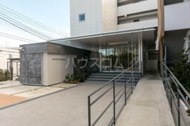 15/24 エントランス