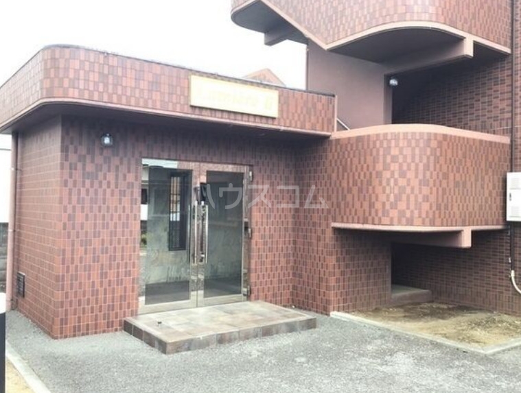 22/30 エントランス