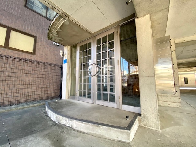 21/26 エントランス