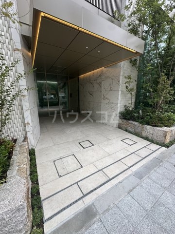 14/21 エントランス