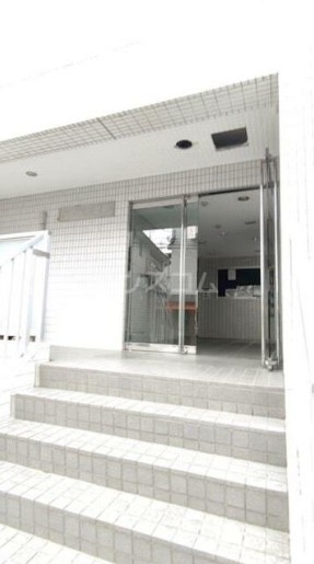 15/22 エントランス