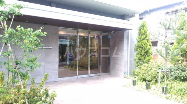 13/16 エントランス