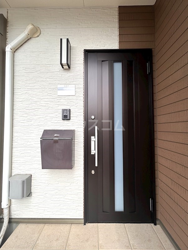 2/4 エントランス