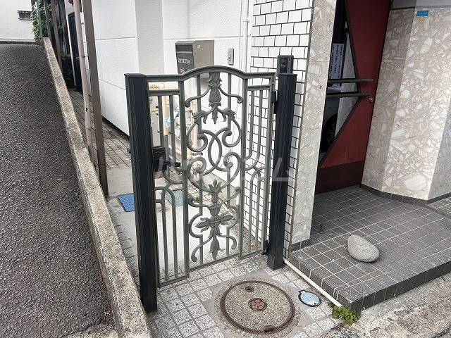 29/30 エントランス