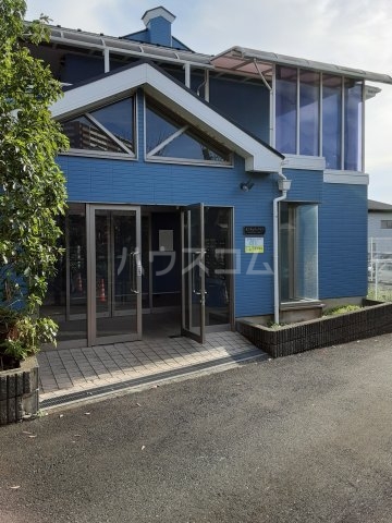 21/30 エントランス