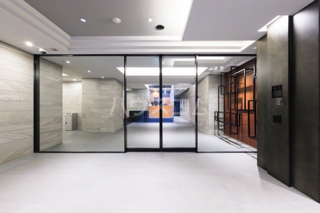 14/16 エントランス