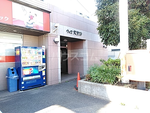 22/25 エントランス