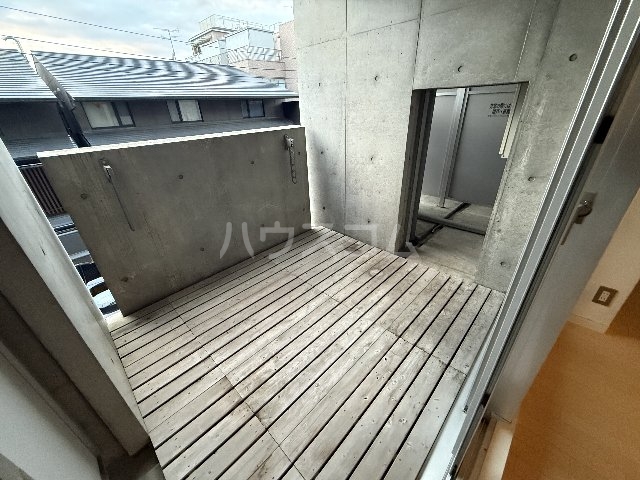 20/30 バルコニー