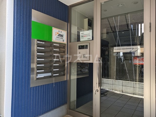 29/30 エントランス