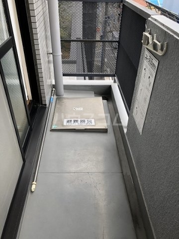 17/28 バルコニー