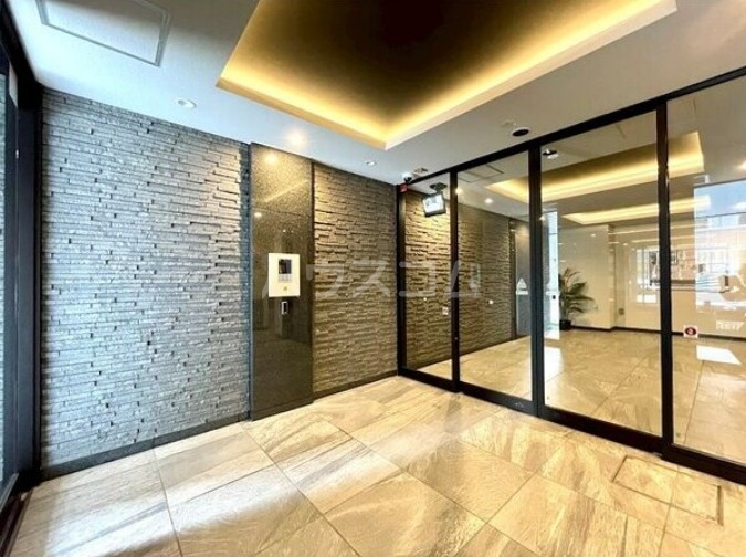 14/22 エントランス