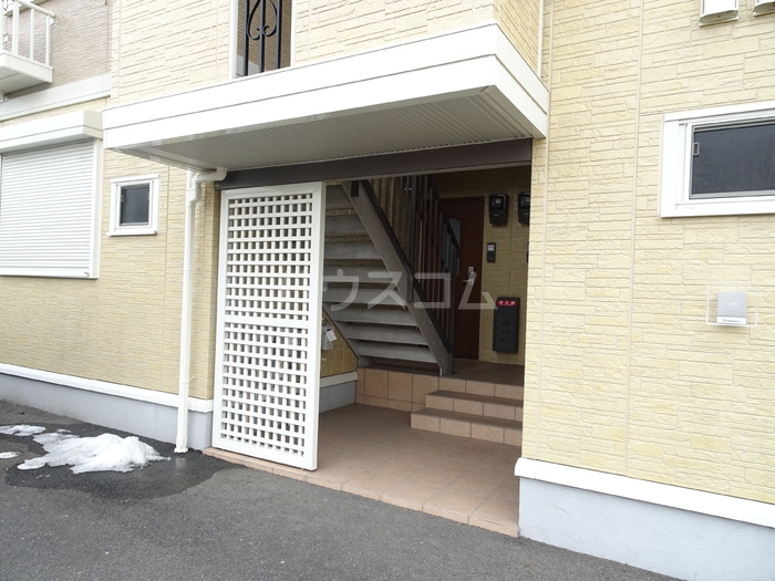 2/5 エントランス