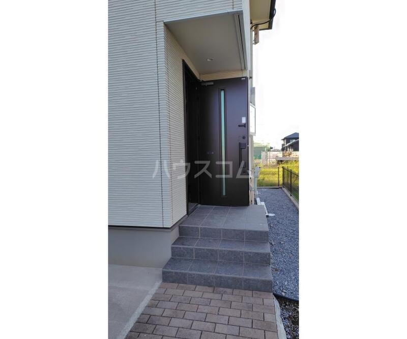 24/27 エントランス