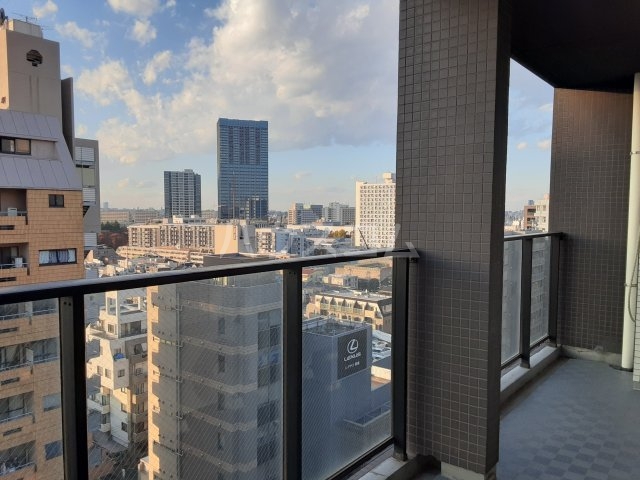 16/28 バルコニー