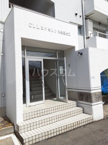 3/4 エントランス