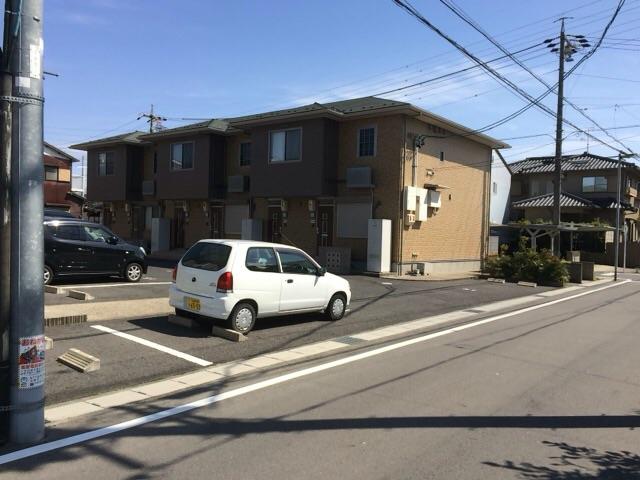 14/22 駐車場