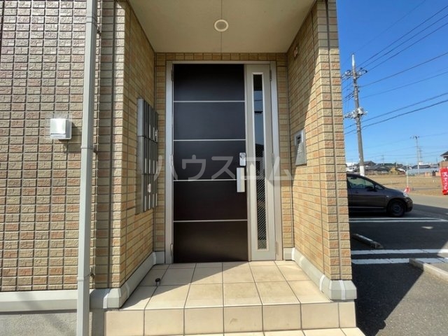 2/5 エントランス