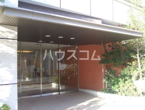 2/5 エントランス