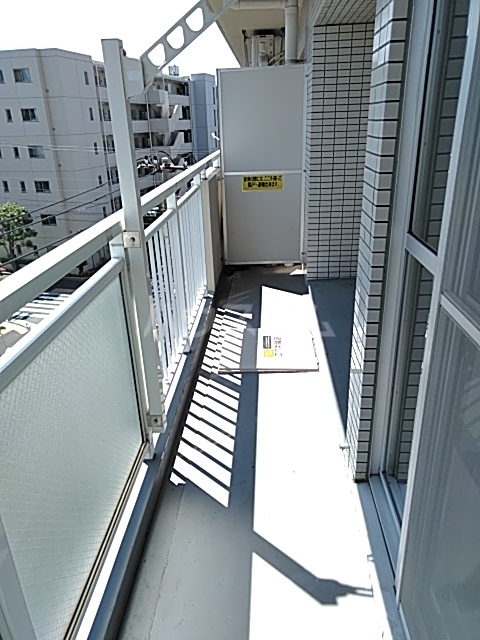 25/30 バルコニー