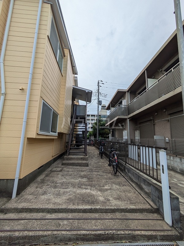 21/27 エントランス