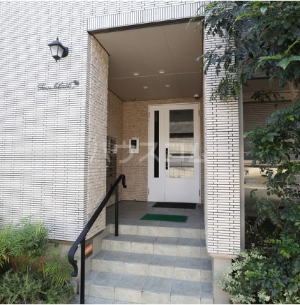 13/24 エントランス