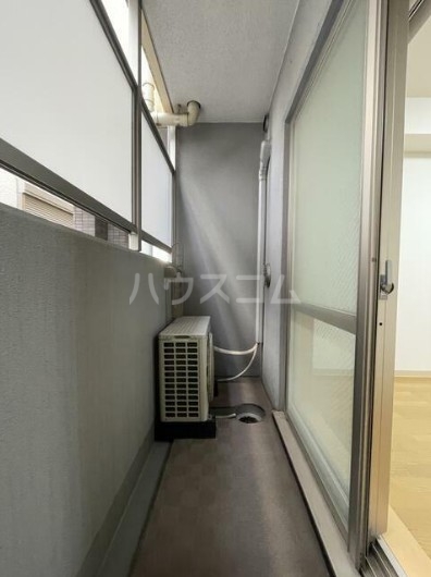 21/30 バルコニー