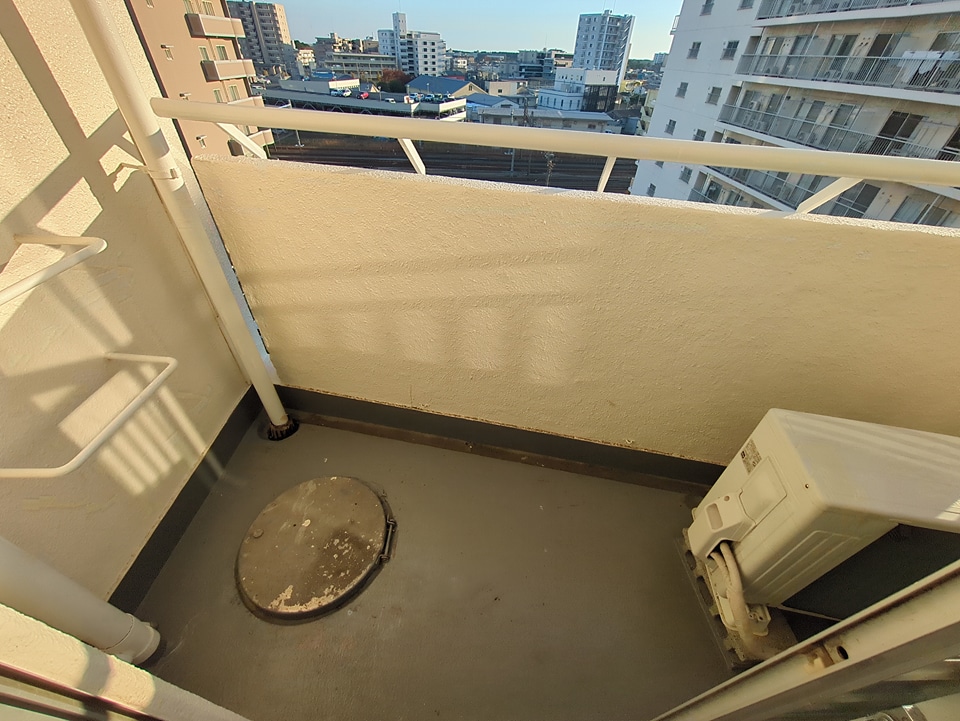 16/23 バルコニー