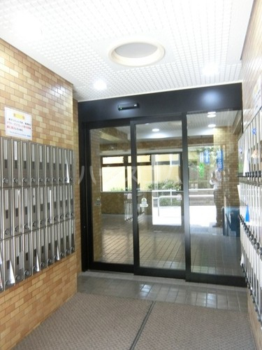 21/26 エントランス