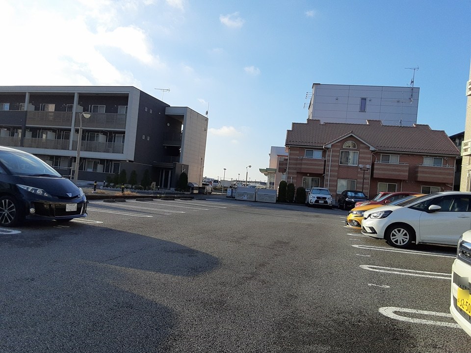 18/19 駐車場