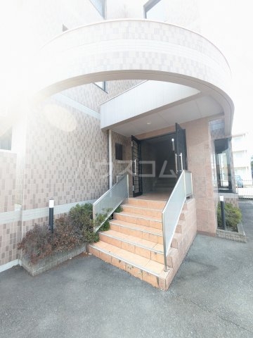 20/25 エントランス