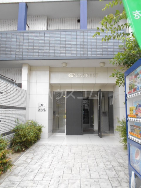 18/26 エントランス