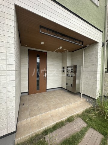 2/3 エントランス