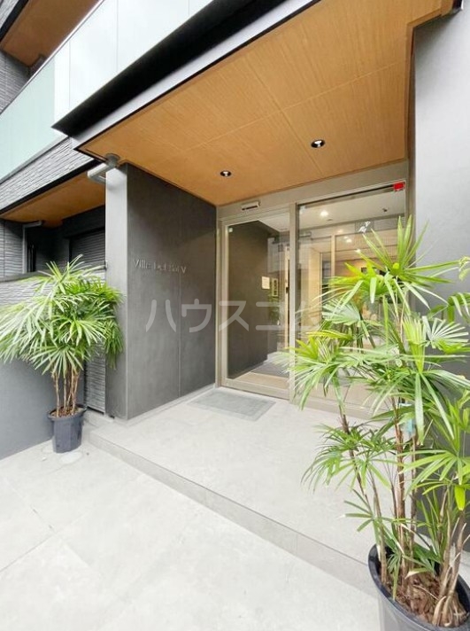 2/3 エントランス