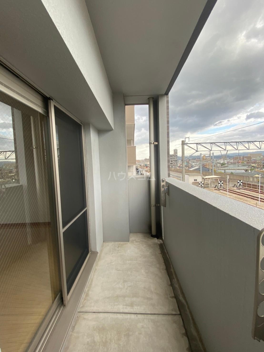 16/28 バルコニー