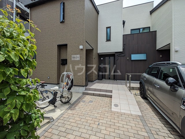 19/24 エントランス