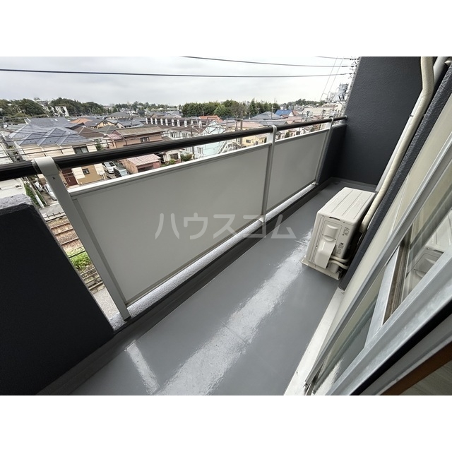 19/26 バルコニー
