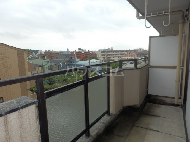 16/27 バルコニー