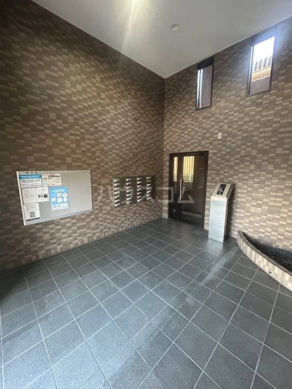 14/24 エントランス