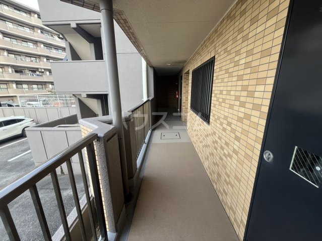 18/28 バルコニー