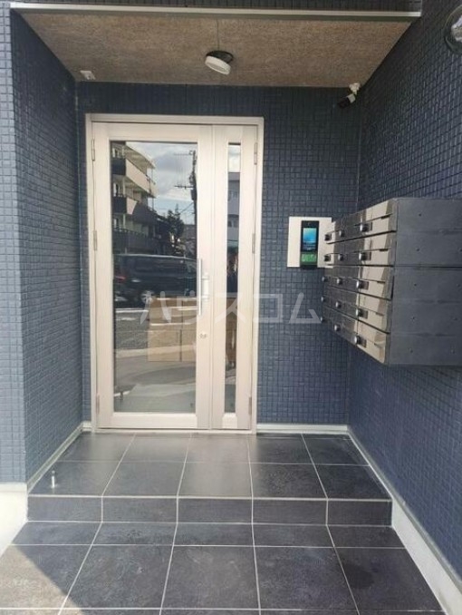 17/24 エントランス